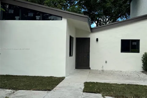 4638 NW 185 St, Miami Gardens FL 33055