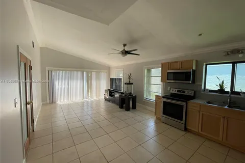 9816 SW 57th St, Cooper City FL 33328