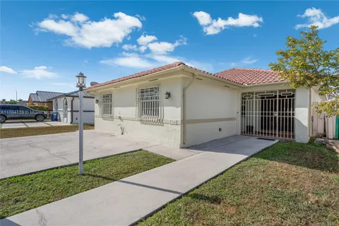 5364 SW 142nd Pl, Miami FL 33175