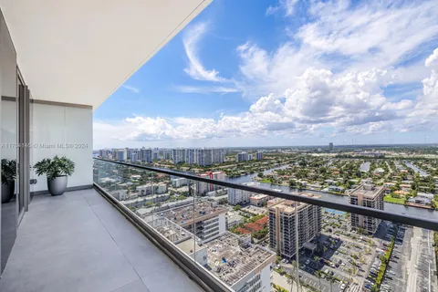 2000 S Ocean Drive # 31A, Hallandale Beach FL 33009