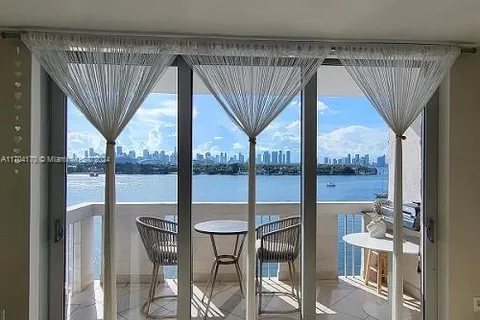 800 West Ave # 819, Miami Beach FL 33139