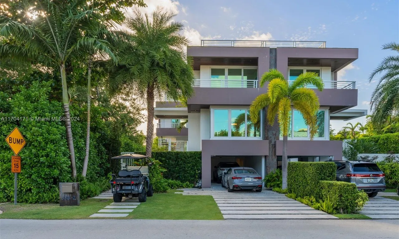 330 Fernwood Road #2, Key Biscayne FL 33149