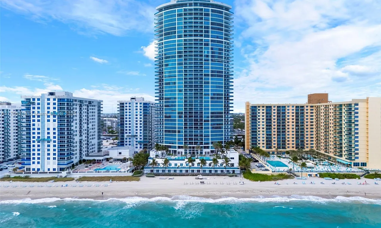 2711 S Ocean Dr # 2701, Hollywood FL 33019