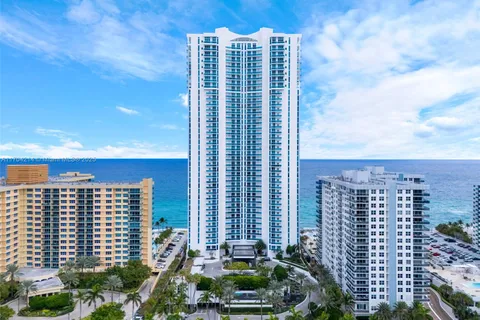 2711 S Ocean Dr # 2701, Hollywood FL 33019