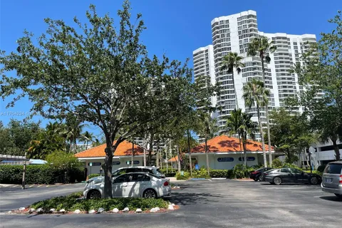 3600 Mystic Pointe Dr # 1910, Aventura FL 33180