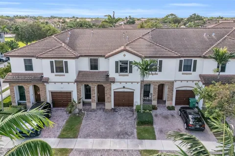 11324 SW 233rd St, Homestead FL 33032