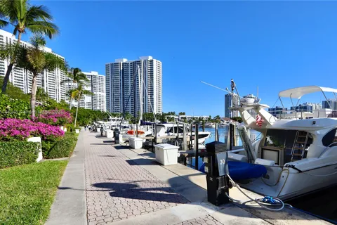 3640 Yacht Club Dr # 1603, Aventura FL 33180