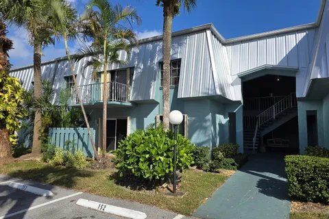 950 S Kanner Hwy # 4, Stuart FL 34994