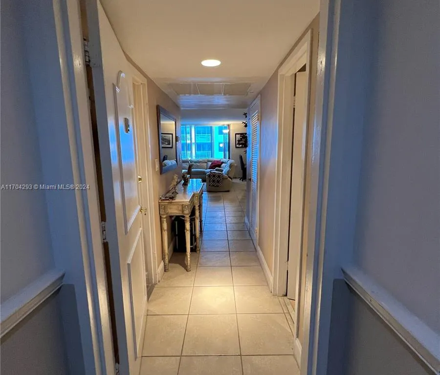 5401 Collins Ave # 340, Miami Beach FL 33140