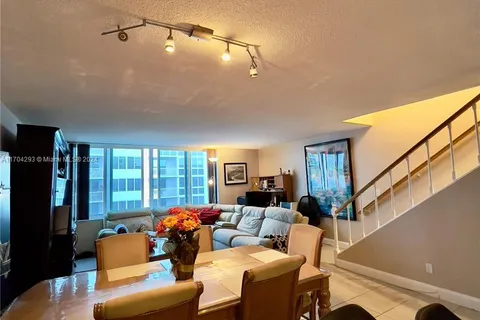 5401 Collins Ave # 340, Miami Beach FL 33140