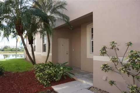 1868 Salerno Cir # 1868, Weston FL 33327