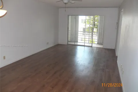 151 Berkley Rd # 311, Hollywood FL 33024