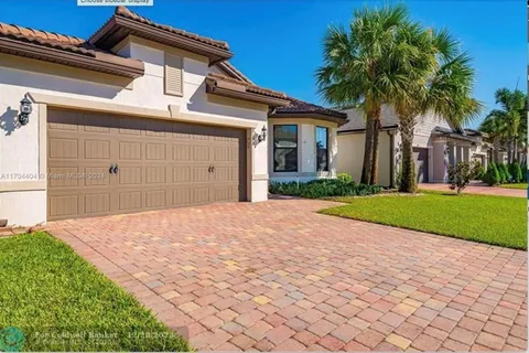 8196 Hanoverian Dr, Lake Worth FL 33467