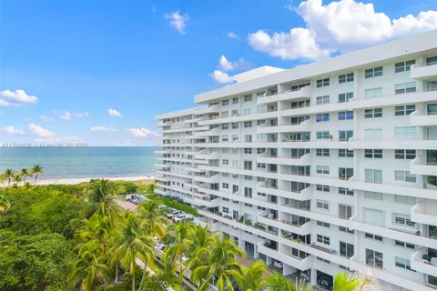 177 Ocean Lane Dr # 106, Key Biscayne FL 33149