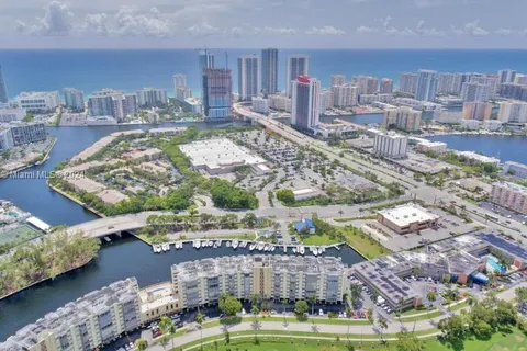 1425 Atlantic Shores Blvd # 307, Hallandale Beach FL 33009