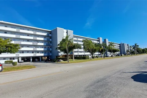 1425 Atlantic Shores Blvd # 307, Hallandale Beach FL 33009