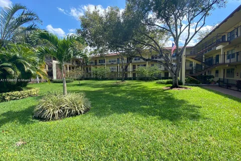 13500 SW 1st St # 109U, Pembroke Pines FL 33027