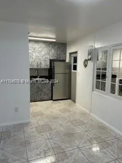 92 NE 82nd St # 92, Miami FL 33138