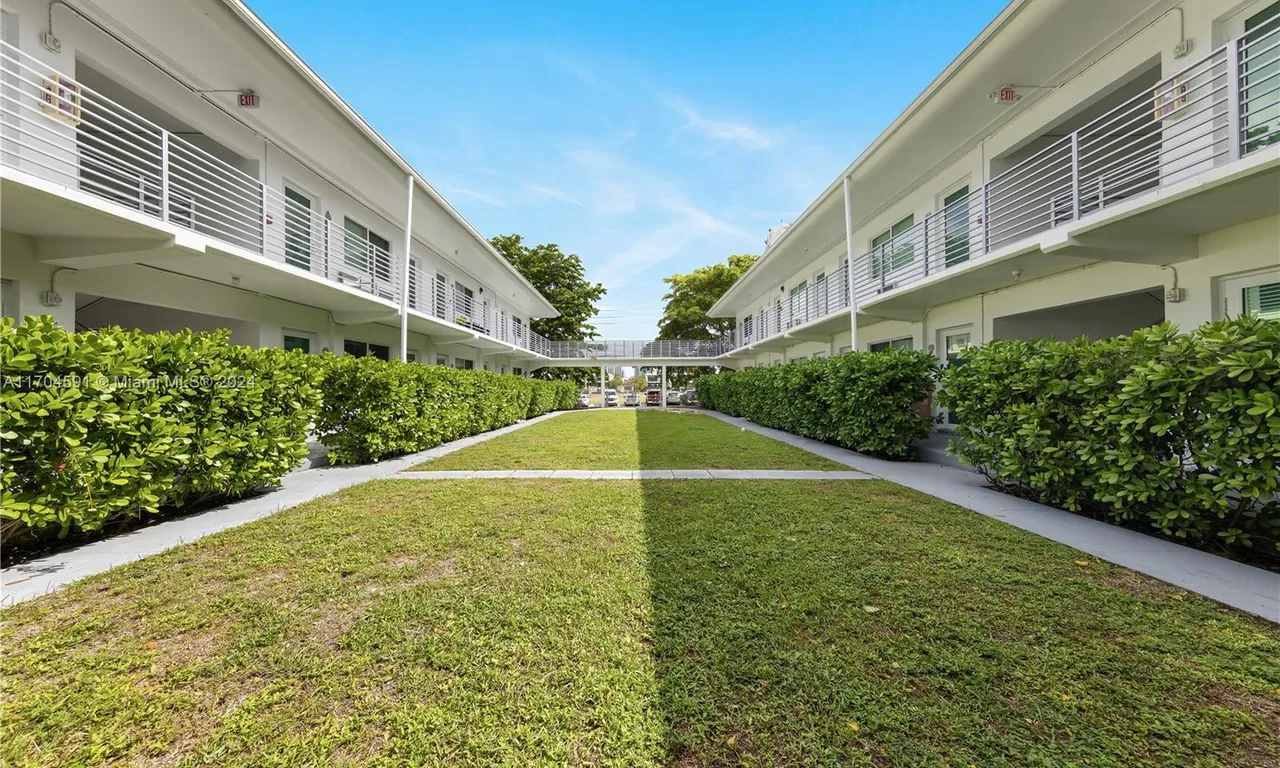 9270 E Bay Harbor Dr # 6B, Bay Harbor Islands FL 33154