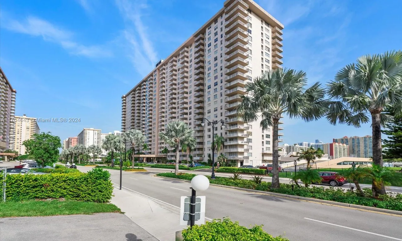 250 174th St # 2110, Sunny Isles Beach FL 33160