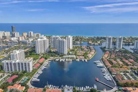 3640 Yacht Club Dr # 607, Aventura FL 33180