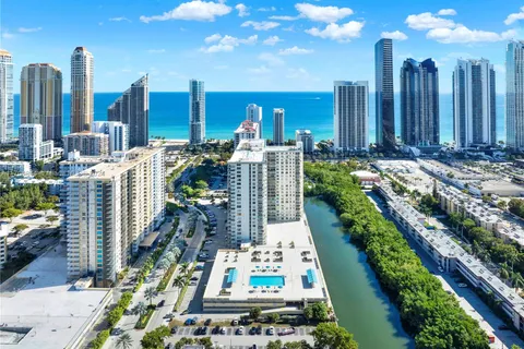 230 174th St, Sunny Isles Beach FL 33160