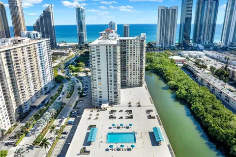 230 174th St, Sunny Isles Beach FL 33160