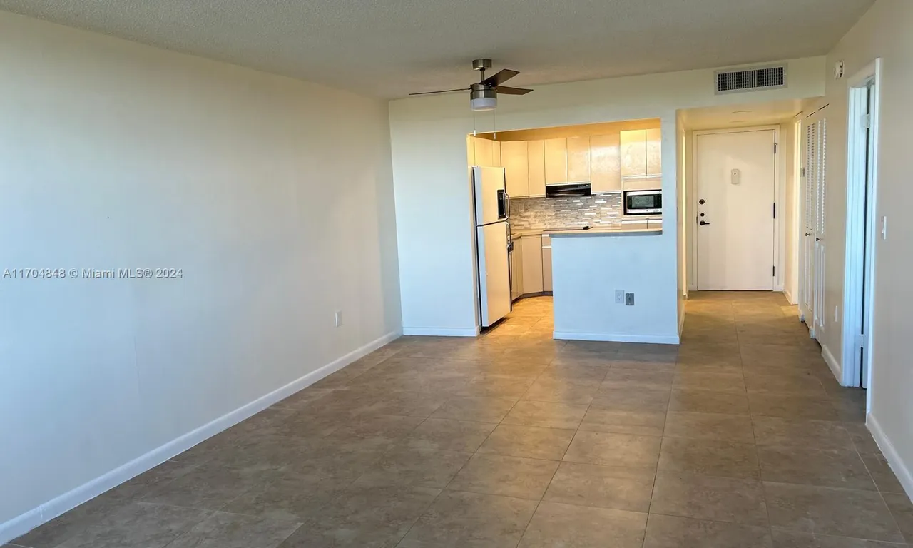 1400 Saint Charles Pl # 722, Pembroke Pines FL 33026