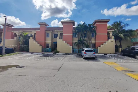 7175 NW 173rd Dr # 5, Hialeah FL 33015