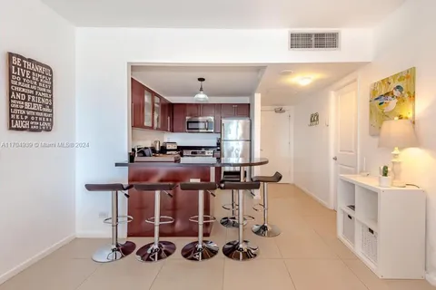 2301 Collins Ave # 735, Miami Beach FL 33139