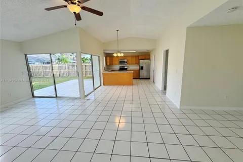 13823 SW 285th St, Homestead FL 33033