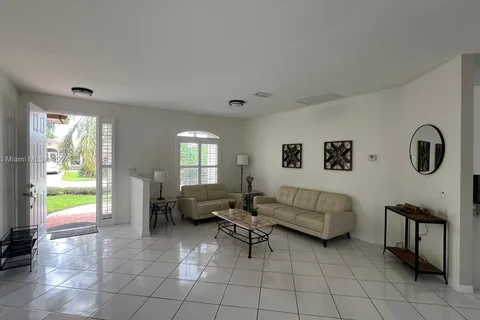 541 NW Pinesap Pl, Jensen Beach FL 34957