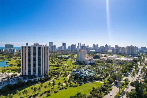 20335 W Country Club Dr # 2208, Aventura FL 33180