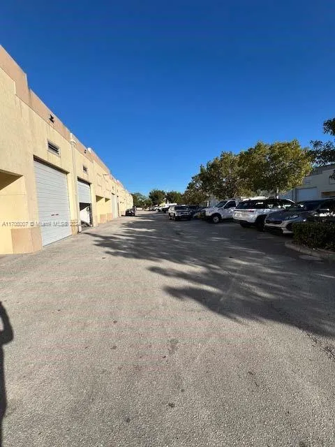 13800 SW 142nd Ave # 9, Miami FL 33186