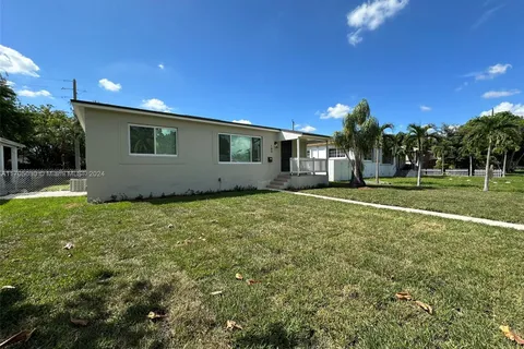 180 NE 169th Ter, North Miami Beach FL 33162