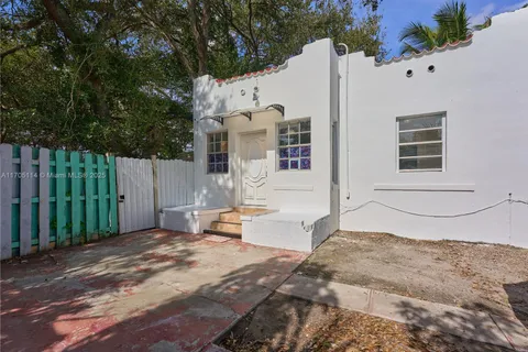 8900 NW 25th Ave # 1, Miami FL 33147