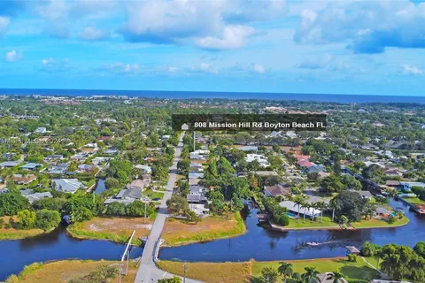 808 Mission Hill Rd, Boynton Beach FL 33435