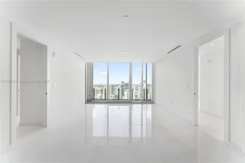 300 Biscayne Blvd Way # 5209, Miami FL 33131