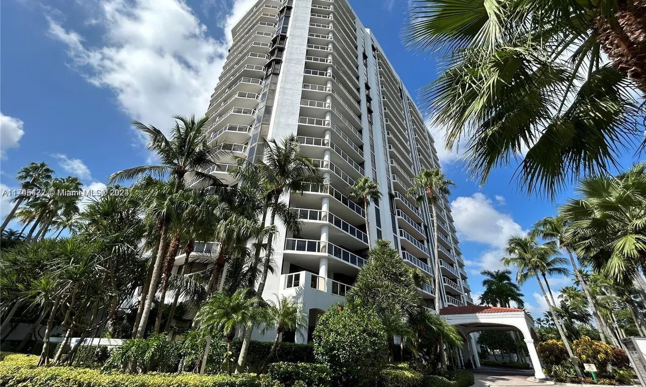 3600 Yacht Club Dr # 702, Aventura FL 33180