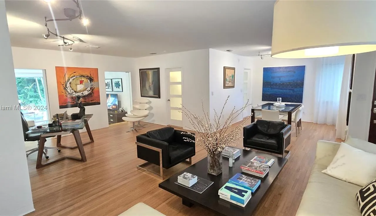 6 NE 107th St # 6, Miami Shores FL 33161