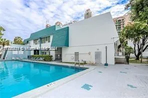 17560 Atlantic Blvd # 417, Sunny Isles Beach FL 33160