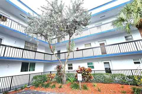 3080 Holiday Springs Blvd # 308, Margate FL 33063