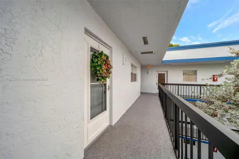 3080 Holiday Springs Blvd # 308, Margate FL 33063