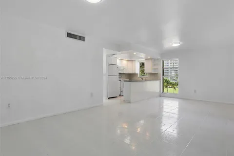 201 178th Dr # 307, Sunny Isles Beach FL 33160