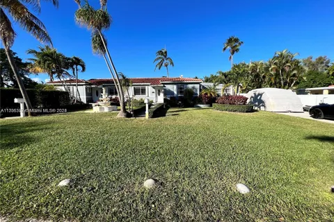 905 NE 111th St # 905, Biscayne Park FL 33161