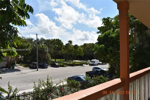 1855 NE 121st St # 35, North Miami FL 33181