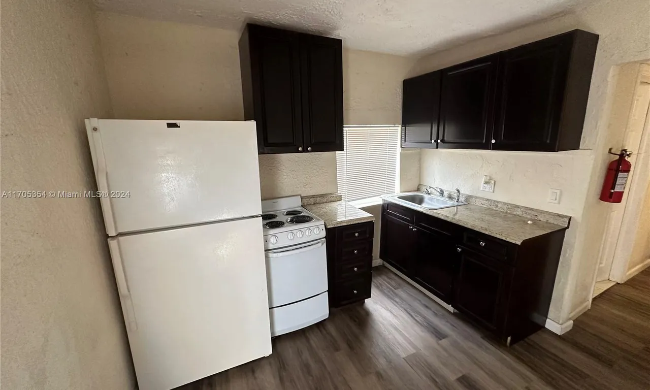 1340 Peri St # U, Opa-Locka FL 33054