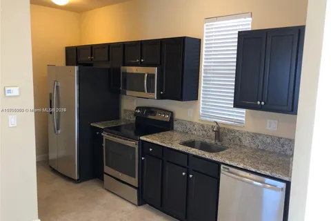 9350 SW 170th Psge, Miami FL 33196
