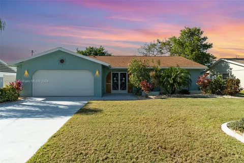 4102 SE 2nd Ave, Cape Coral FL 33904