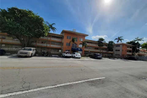 11840 NE 19th Dr # 25, North Miami FL 33181